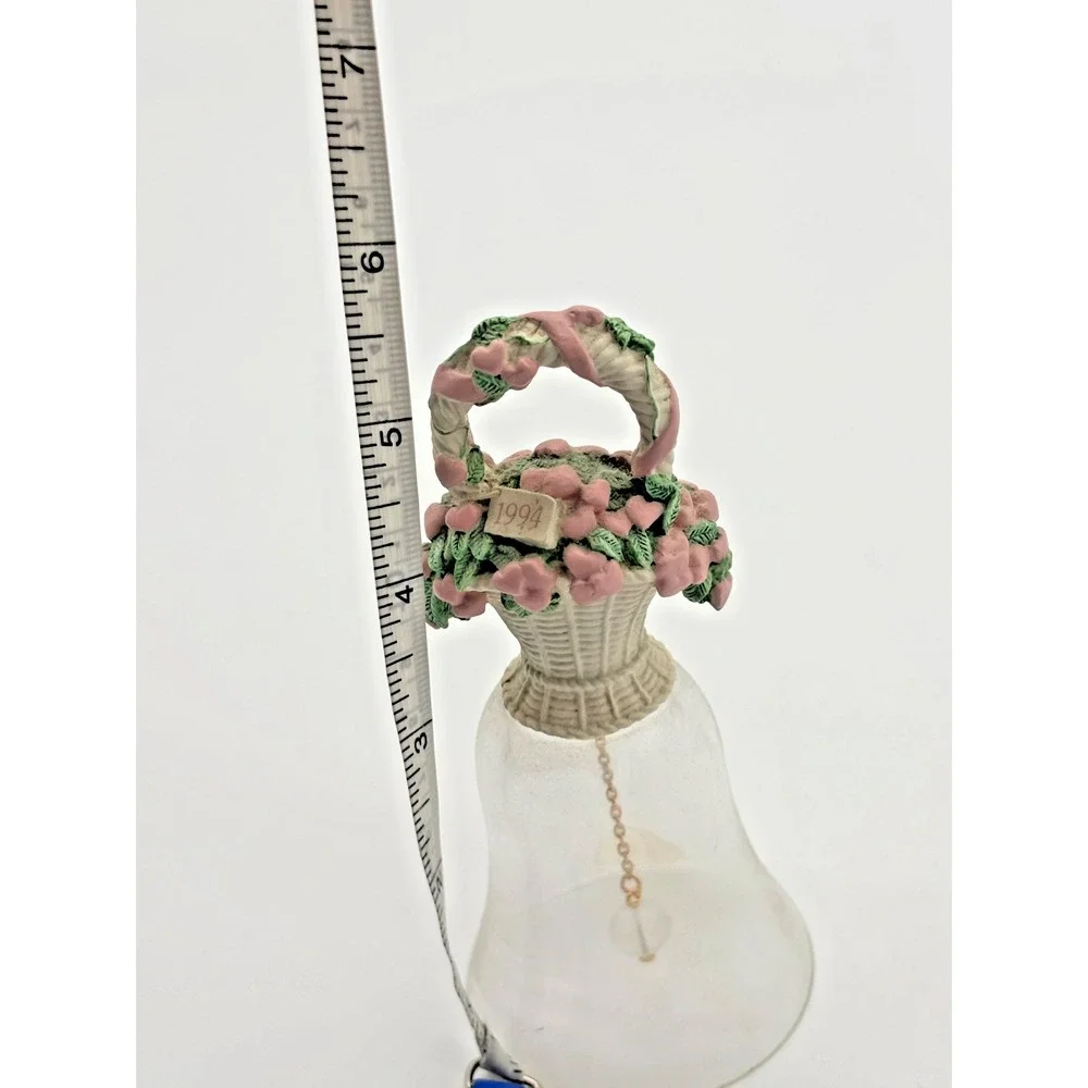 Vintage 1994 Avon Basket of Love‎ 24% Lead Crystal Bell